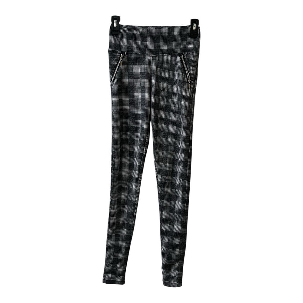 ❤️3/$15 Revamped Plaid Black and Gray Leggings